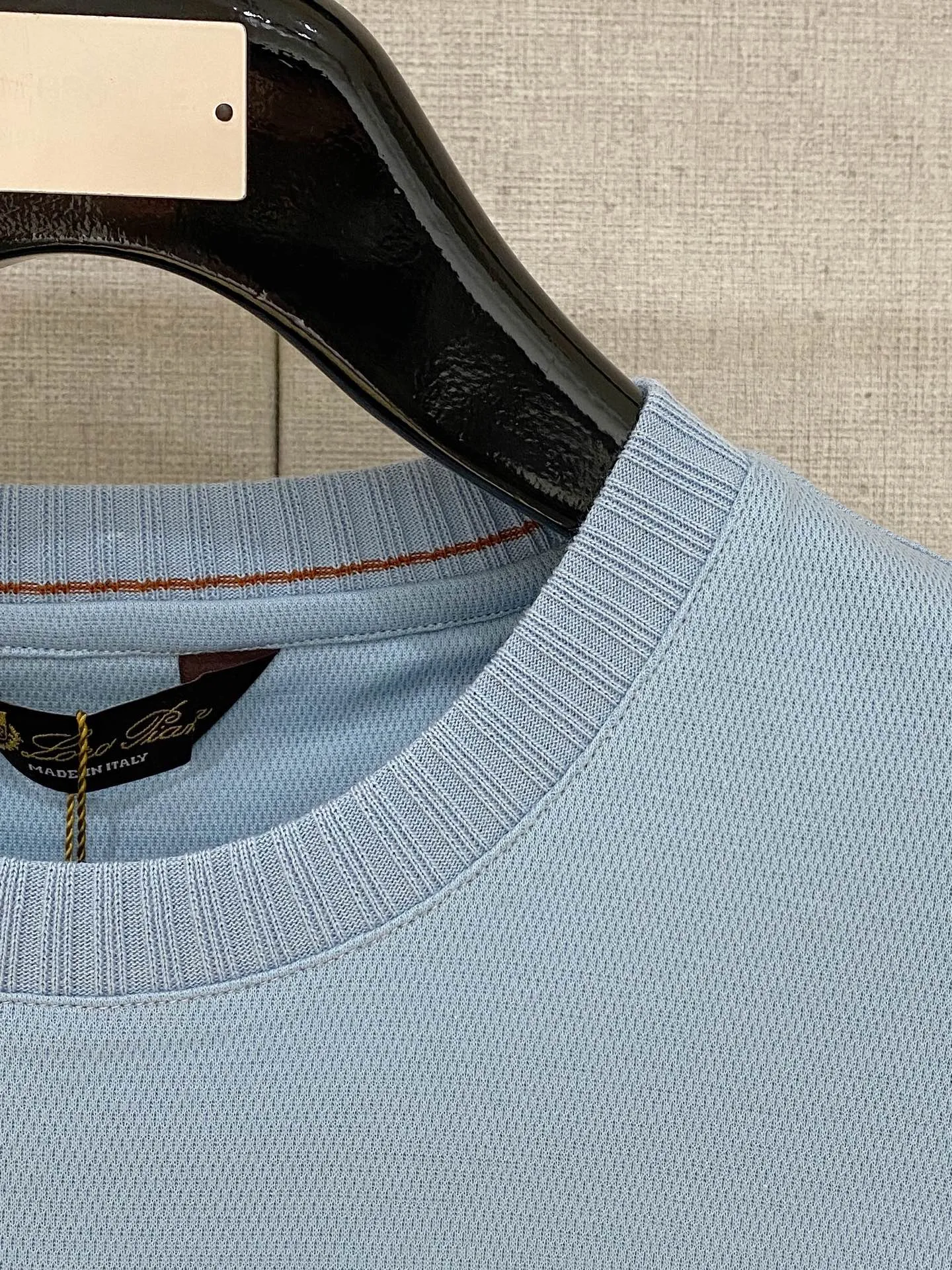 Loro Piana # Custom-woven high-end mercerized fabric. Exclusively customized imported pure cotton fabric. The upper body has a loose and casual silhouette. The texture is comfortable and breathable. It will not deform after being washed for a long time. The style is novel and casual. Versatile! Color: Black Cream White Sky Blue Dark Blue Green Sizes: M-3xl